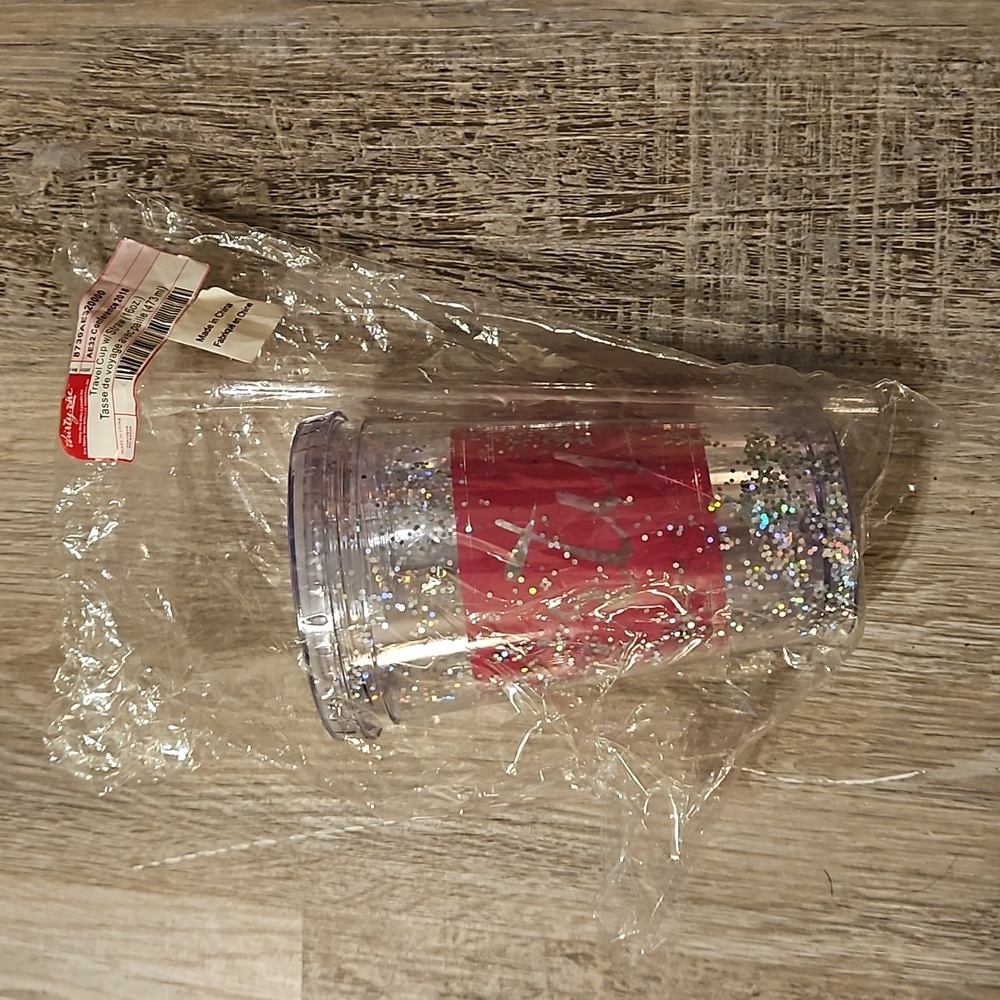 Glitter Travel cup w/straw Conference 2018 Thirty-One NWT